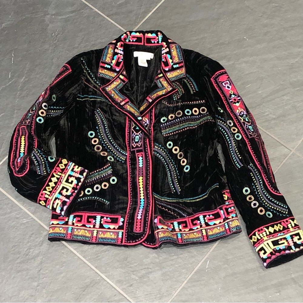 Coldwater Creek Black Velvet Embroidered Jacket Size Medium Hidden Snaps